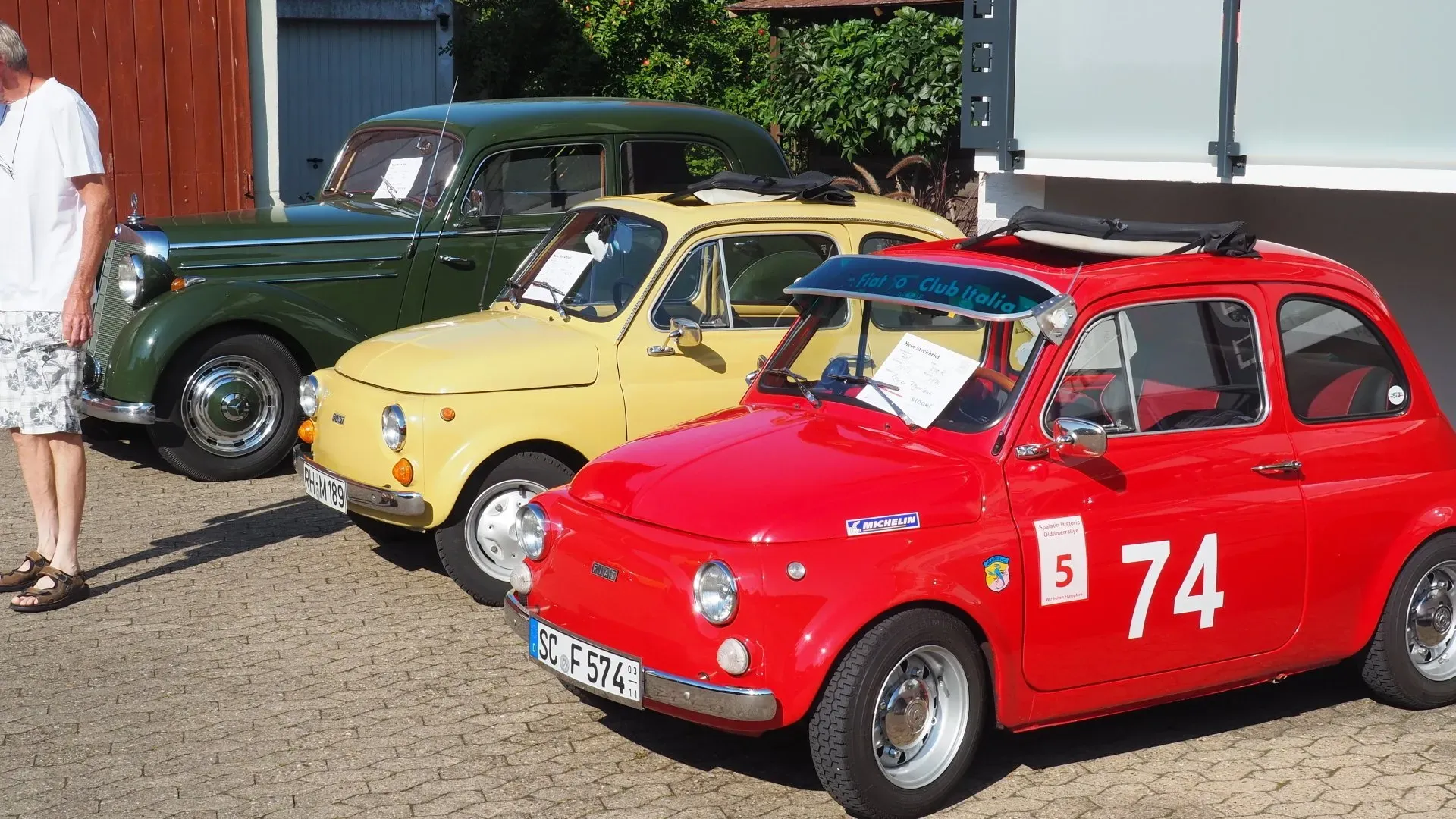 Fiat 500 in Reihe